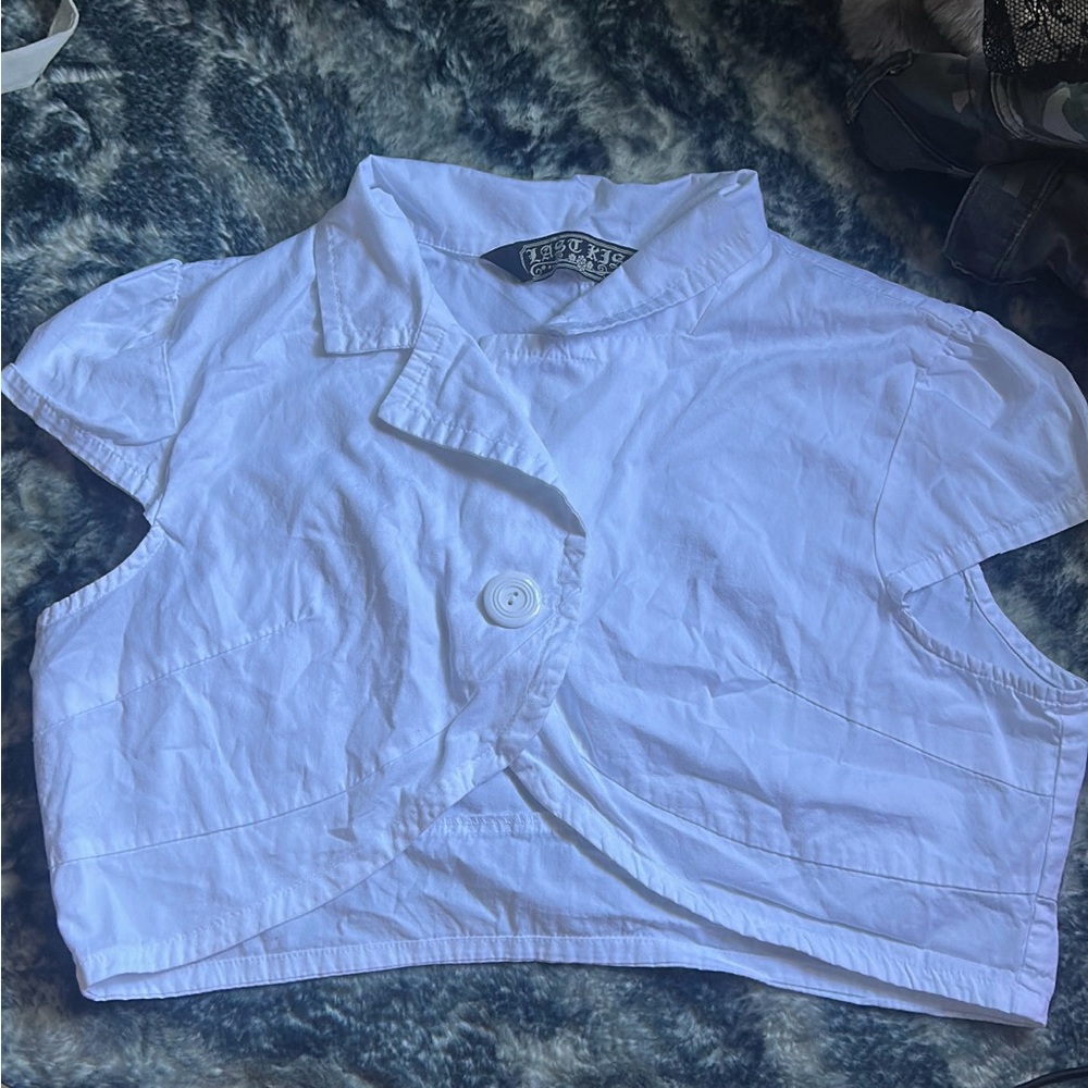 Last Kiss White goth Button Down crop top